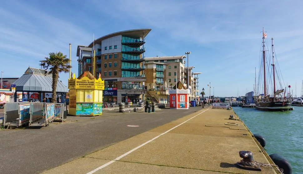 Le port de Poole et la côte du Dorset