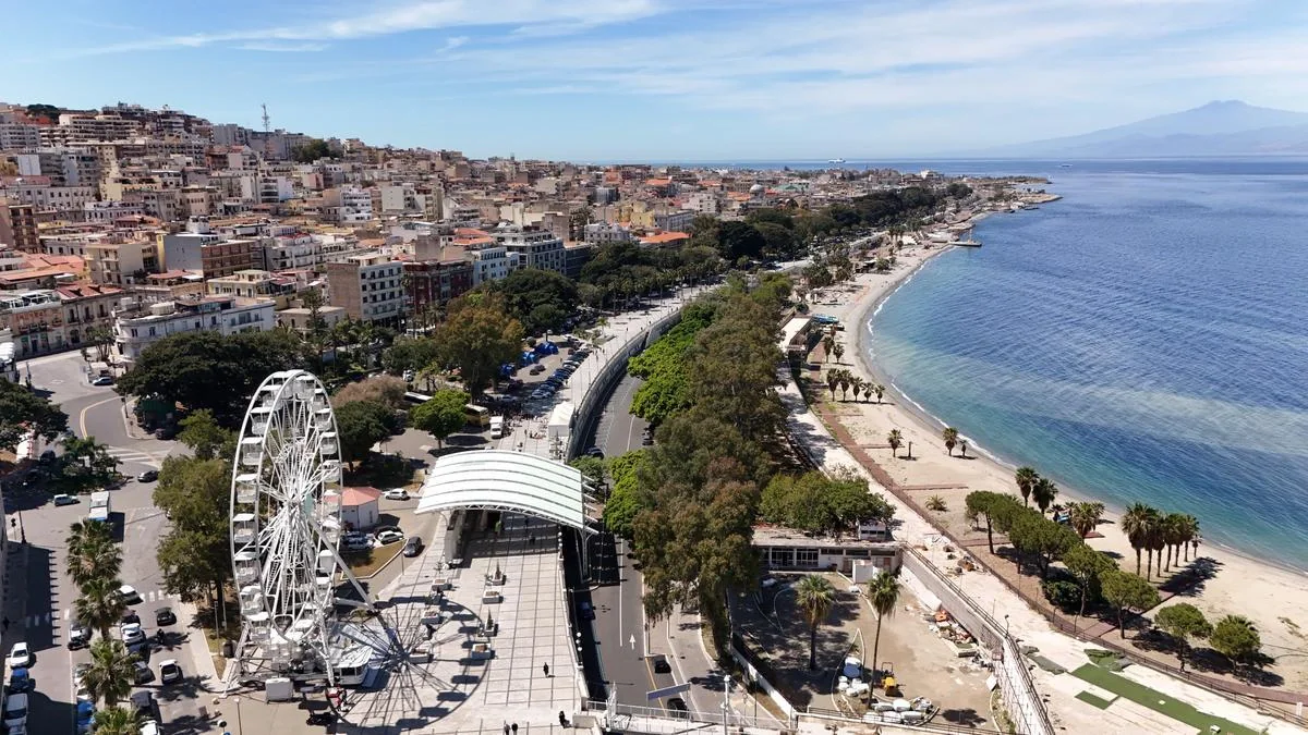 Front de mer, musée et attractions de Reggio de Calabre
