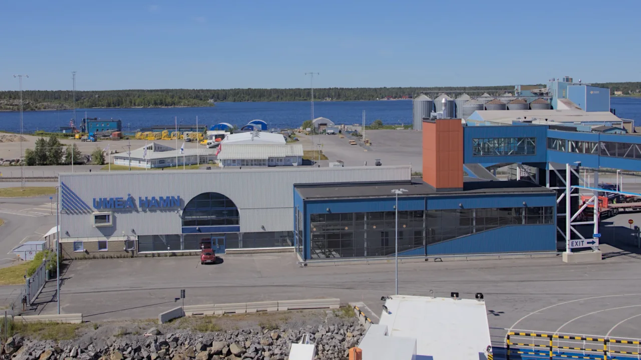 Terminal de ferry d'Umeå près de Holmsund en Suède
