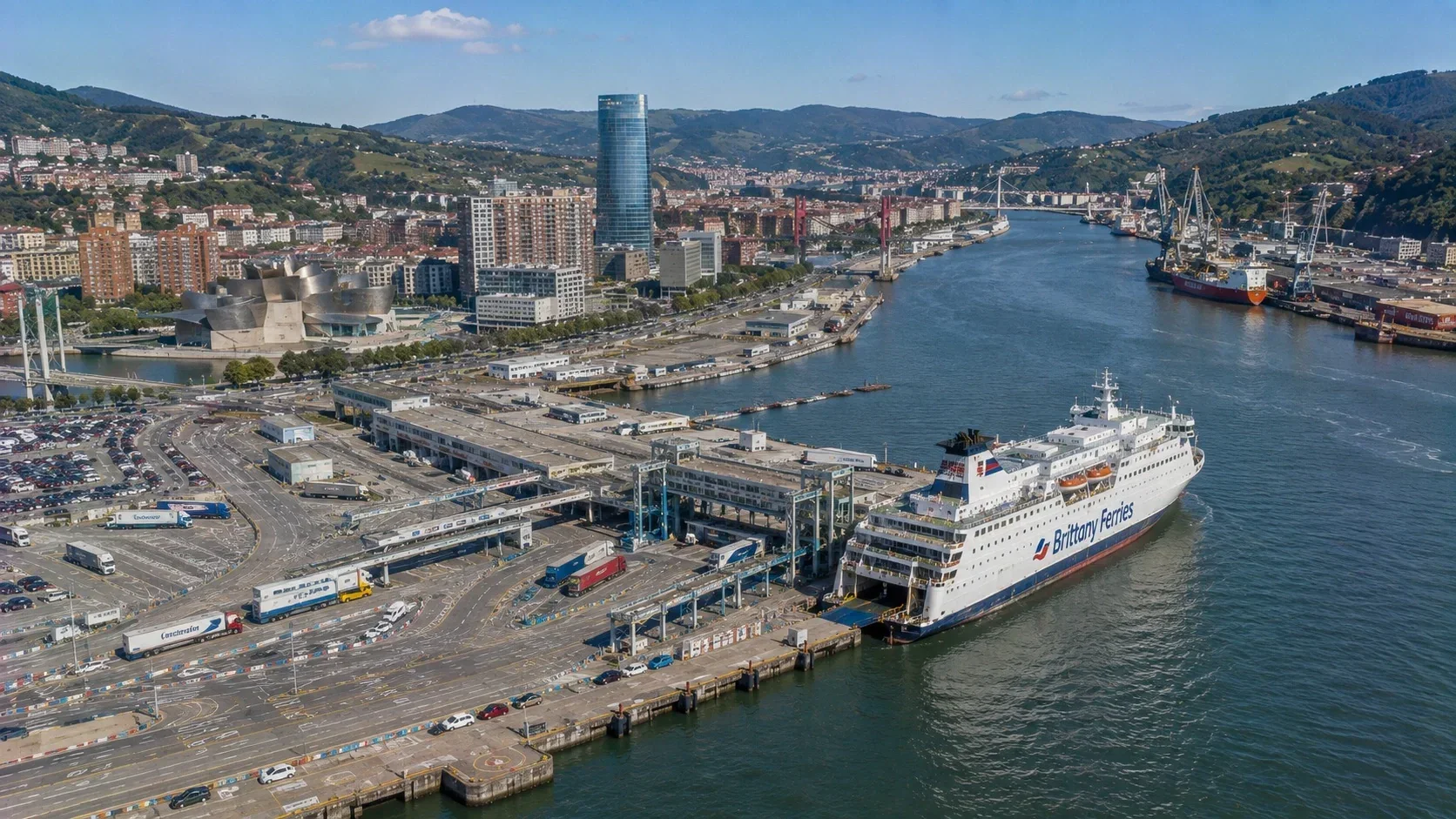 Terminal de ferry pour passagers du port de Bilbao à Zierbena