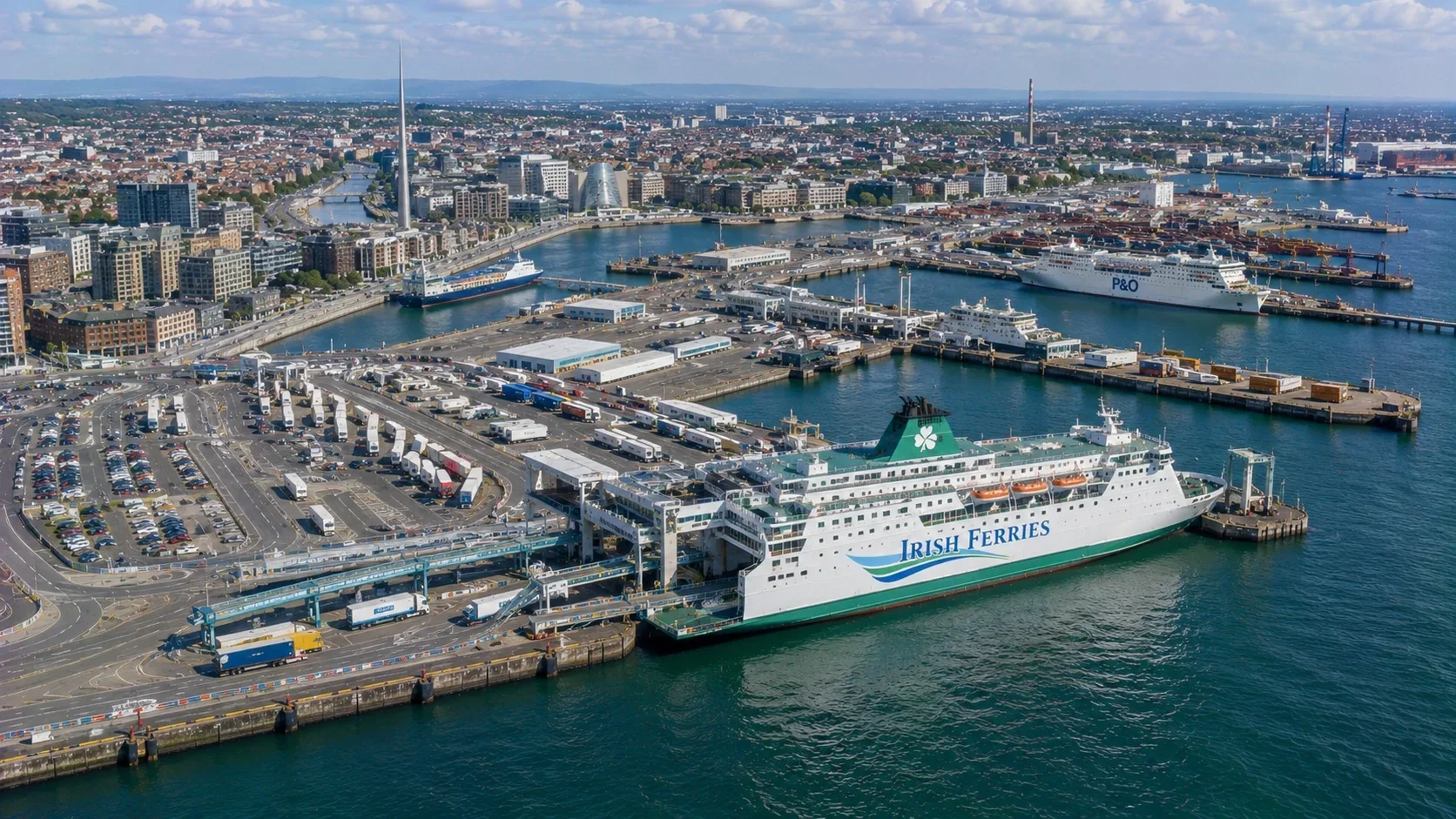 Port de ferry de Dublin en Irlande