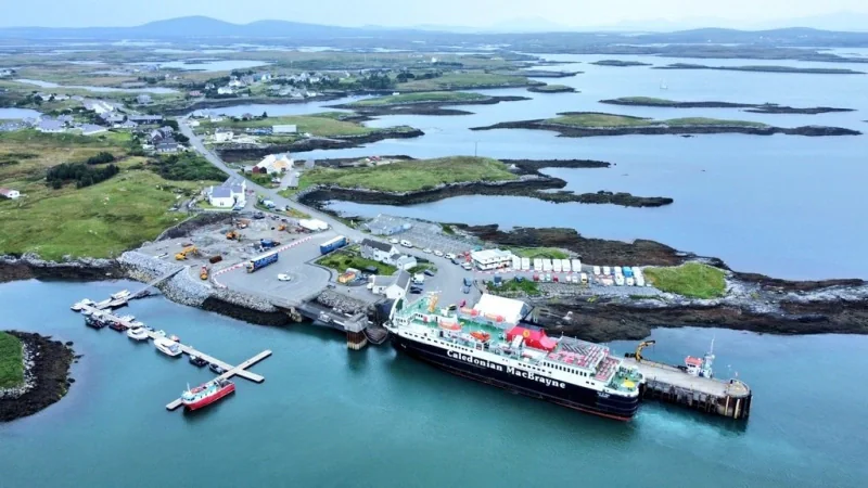 Port de ferry de Lochmaddy à North Uist