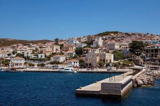Port ferry d'Inousses