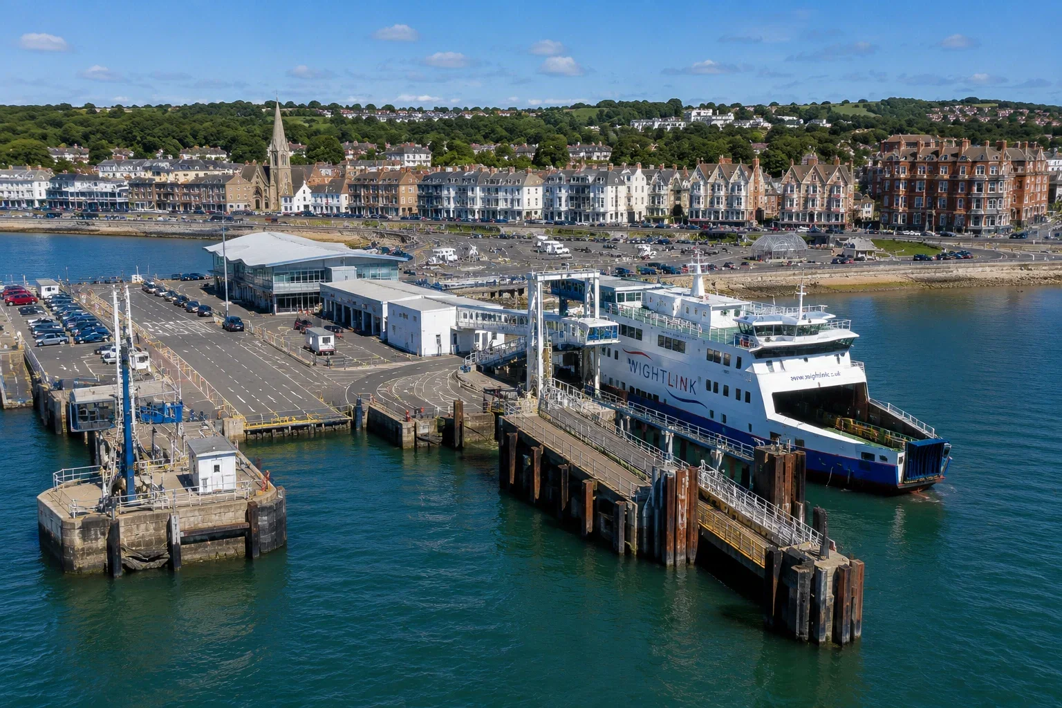 Zone riveraine du ferry et de l'aéroglisseur de Ryde