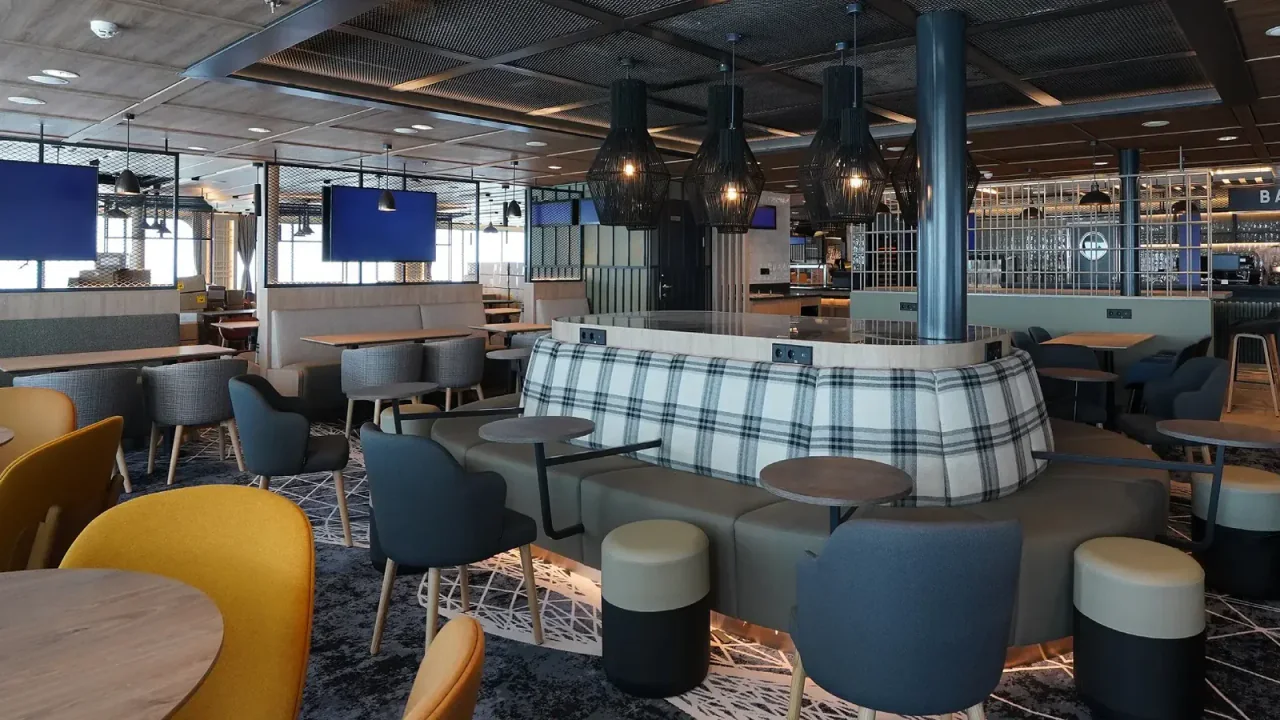 Bistrot à bord du ferry Finnlines Finnsirius