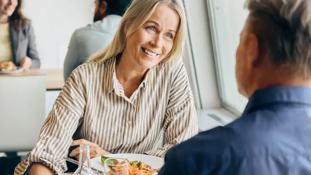 Repas pour les passagers à bord d'un ferry Scandlines