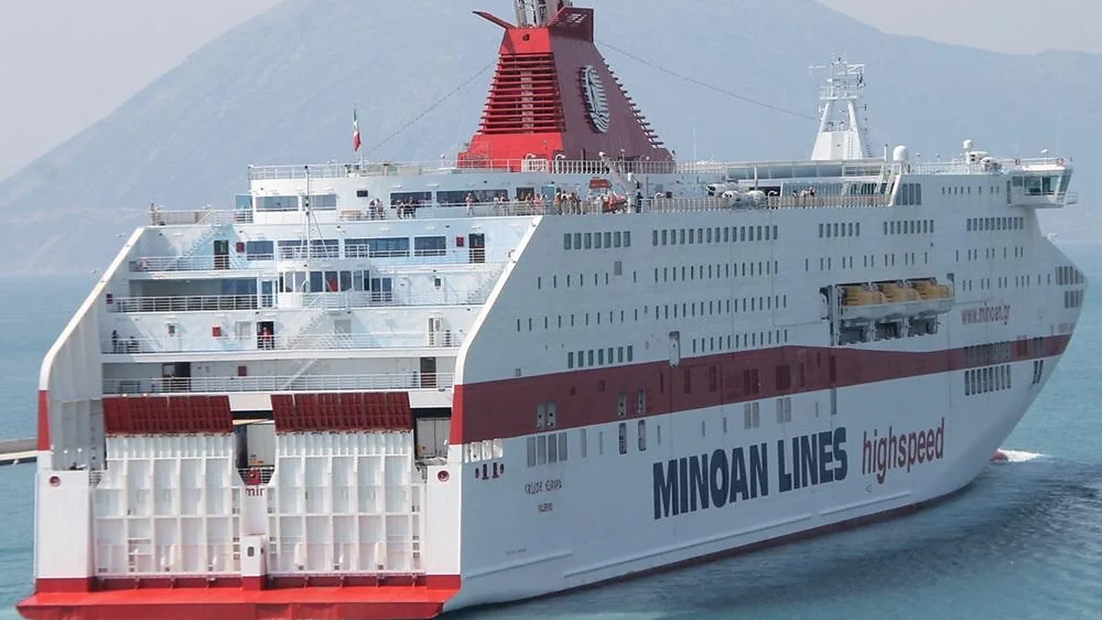 Ferry pour passagers et voitures de Minoan Lines