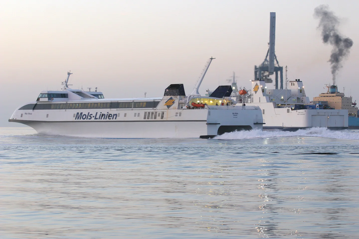 Ferry rapide Molslinjen en mer
