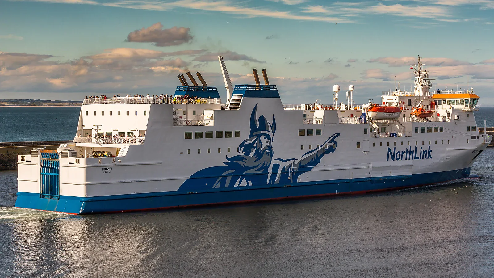 Traversier pour passagers et véhicules de NorthLink Ferries