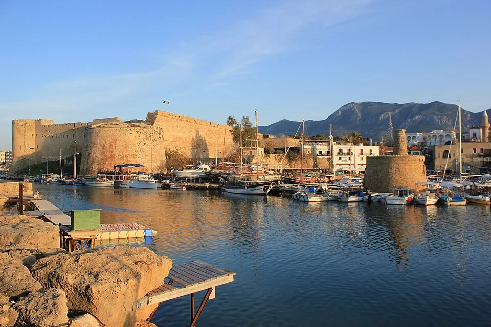 Environnement côtier et portuaire de Kyrenia